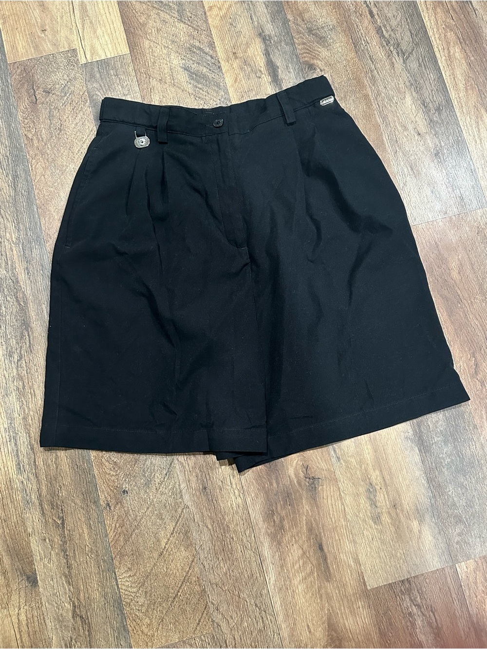 Liz Claiborne Black Athletic High-Waist golf Shorts